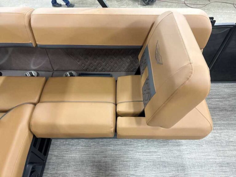 2026 Bennington 24MSB - SPS+ - Blackout US-ETWS9256J526 [photo 7]